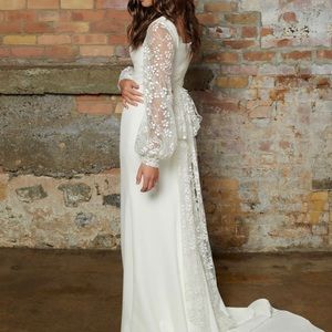 Wedding Dress (brand new)